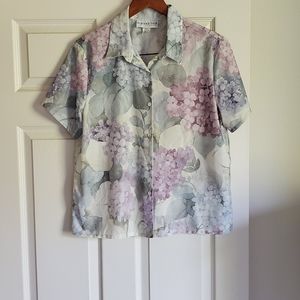 10/$15 Bedford Fair Lifestyles XL Top Excellent